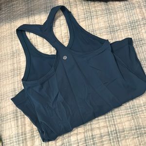 Lululemon blue tank size medium